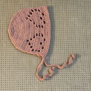 Merino Wool Heart Bonnet